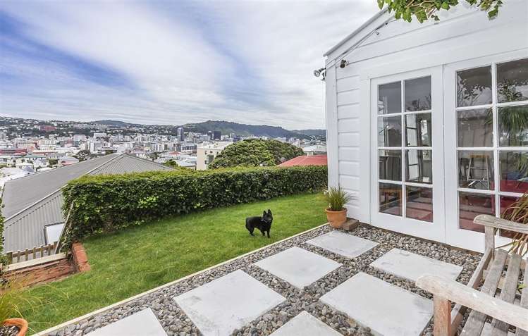 21 Scarborough Terrace Mount Victoria_18