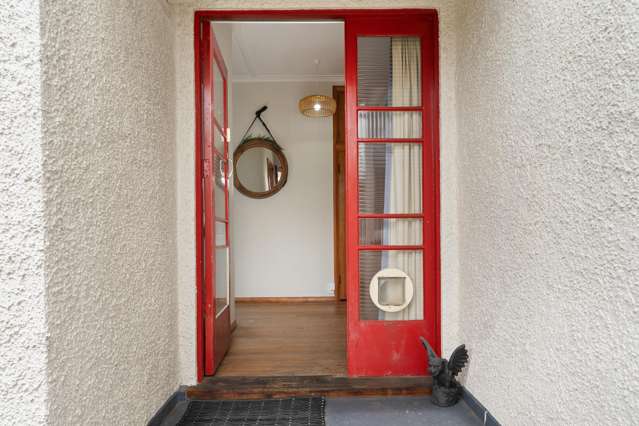 1950s Charm with a Modern Heart