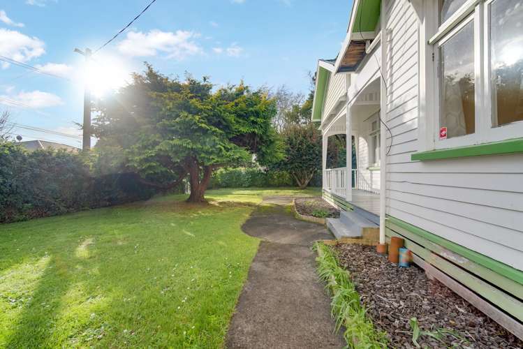 227 Tukapa Street Westown_15