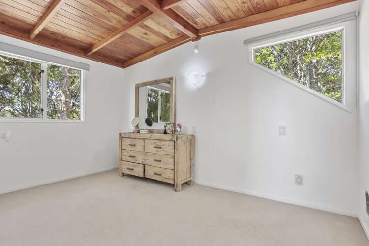 17 Tawini Road Titirangi_15