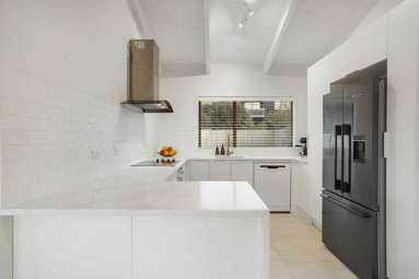 2/14 Waiau Street_4