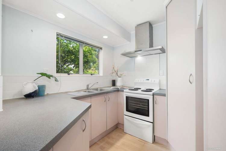 2/23 Tetrarch Place Totara Vale_5