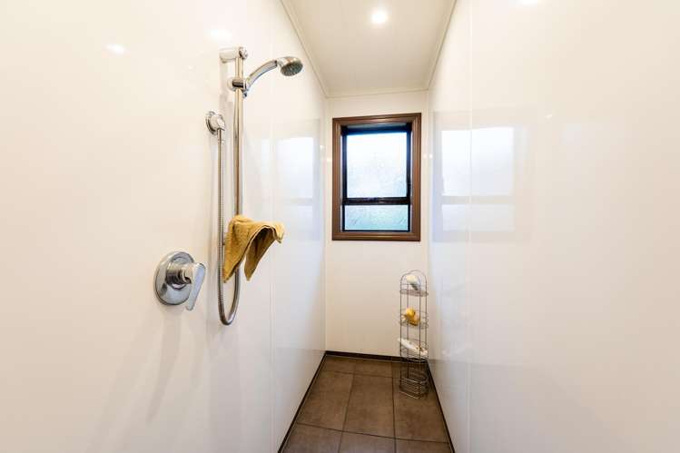 27 Roxburgh Street Glenwood_8