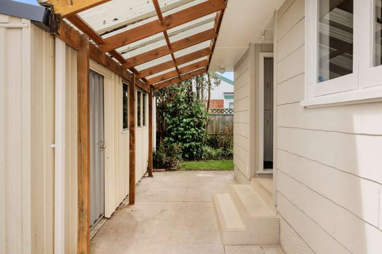 18 Lisbon Street Greerton_14