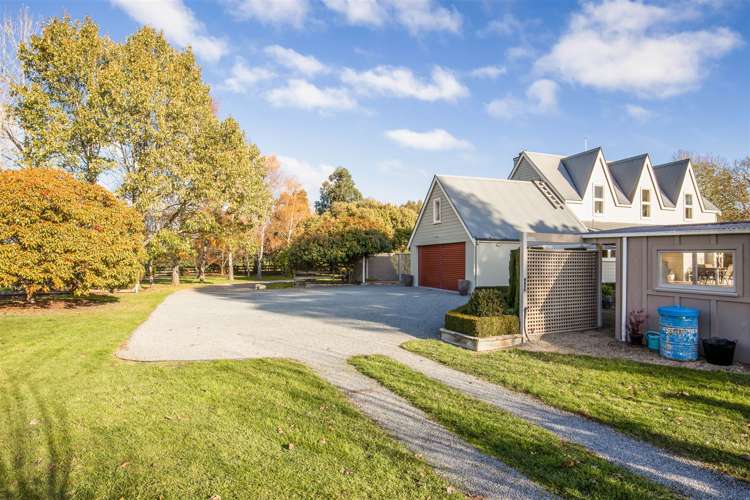 49 Fawcetts Road Ashley_34