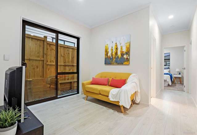 12 Tannaghmore Drive Flat Bush_1