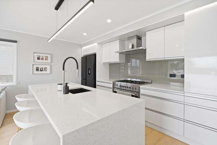 21 Albert Hall Drive Red Beach_7