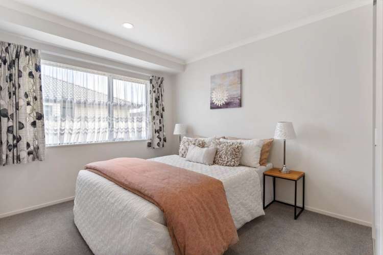 56 Turnberry Drive Wattle Downs_15