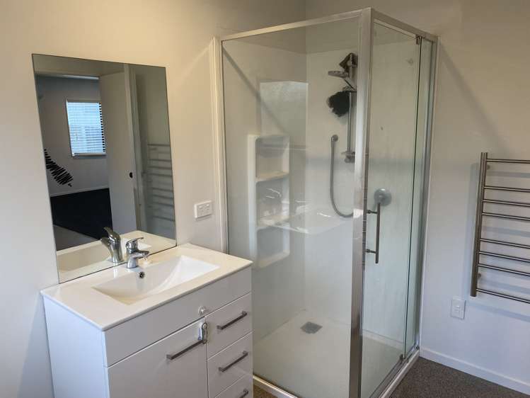 54A Jonathon Street Brookfield_7