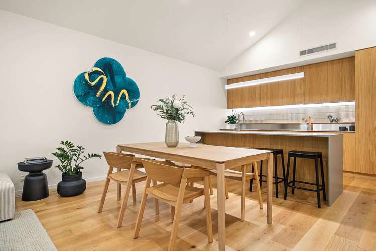 6/4 Madeira Lane_4