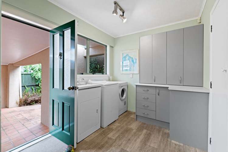 50 Marine Parade Mellons Bay_15