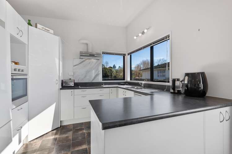 1/14 Makere Street Waitara_13