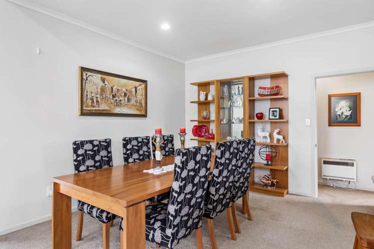 243b Hill Road The Gardens_12