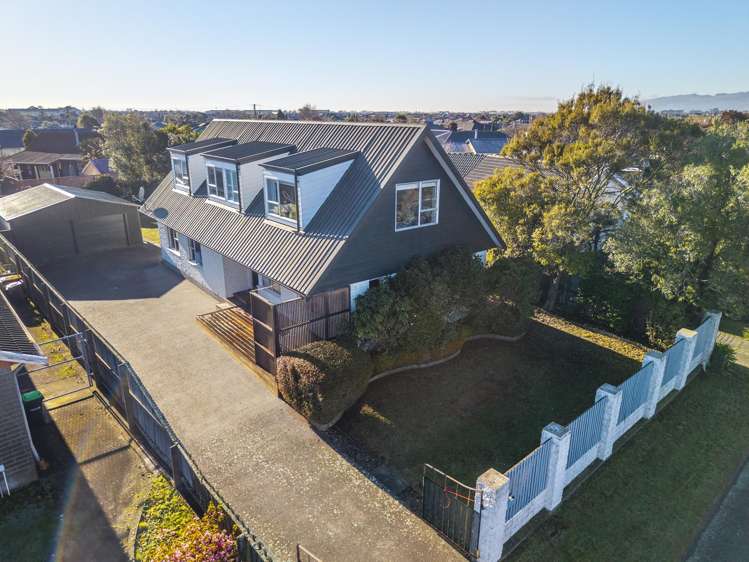 33 Gibson Drive Hornby_25