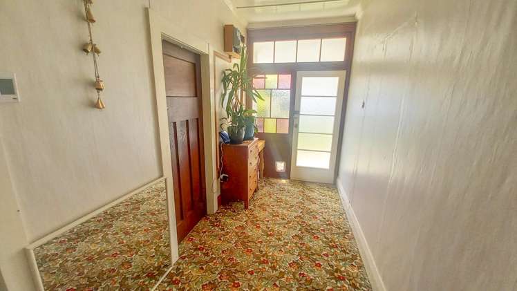 11,13 Birch Street Tuatapere_8