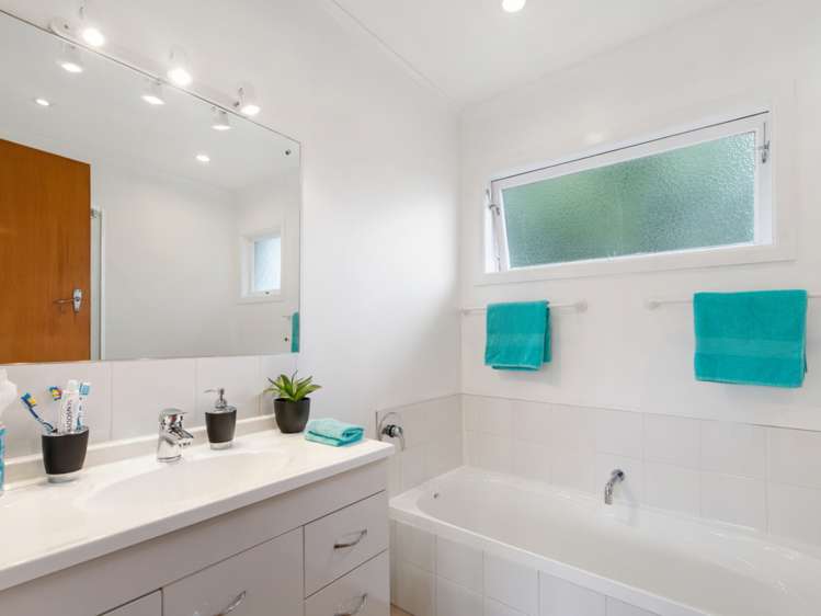 8 Hale Street Blenheim Central_13