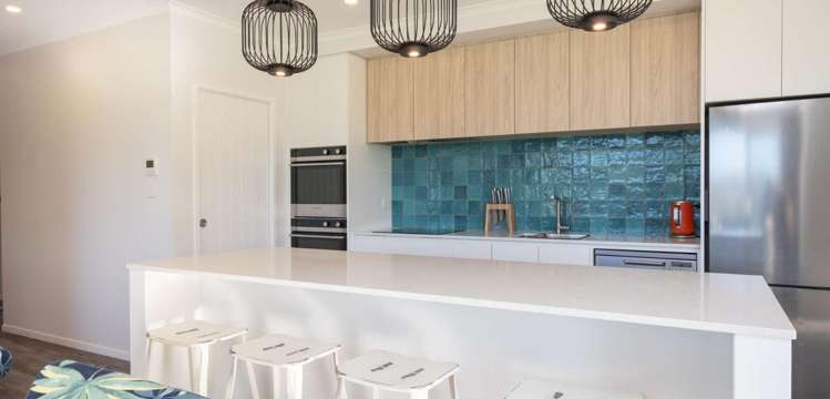 1 Ashgrove Lane 10920_2