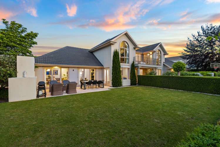 1 Springvale Gardens Harewood_24