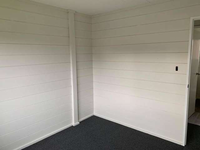 18a Leslie Ave 11073_1