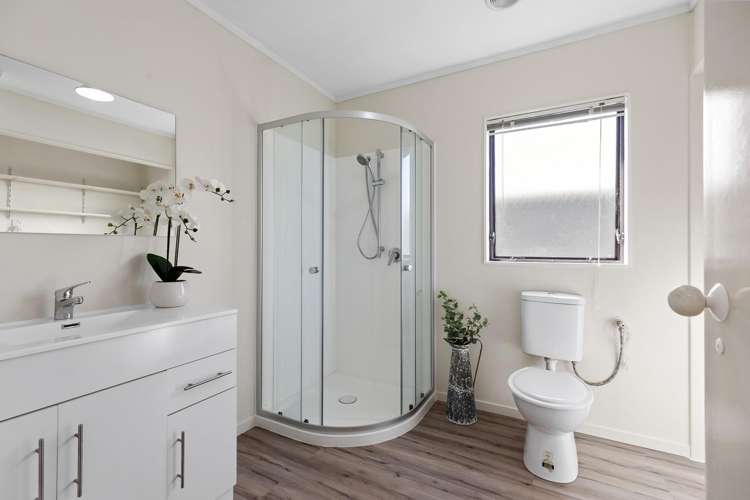 128F Sixteenth Avenue Avenues_13