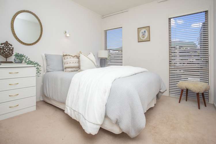 21a Bramley Drive Farm Cove_16