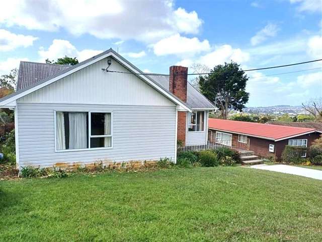 Cozy renovated house in Glen Eden
