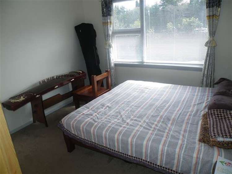 1 Neill Street Hornby_11