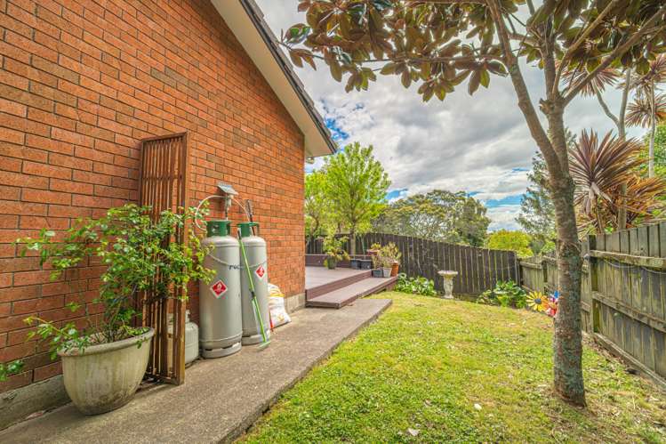 69A Golf Road New Lynn_9