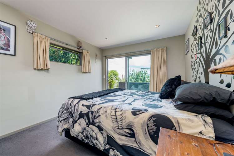 1 Lookout Drive Laingholm_18