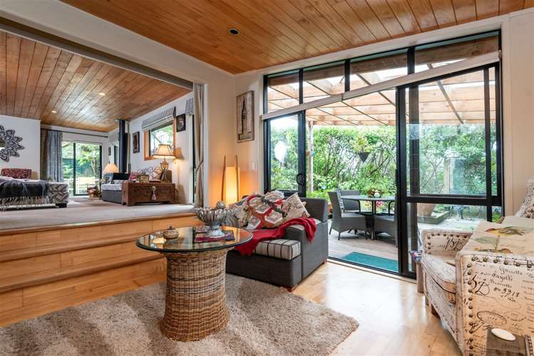 18 Tanglewood Place Cockle Bay_13