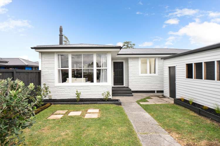 5 Morrison Crescent Glenview_17