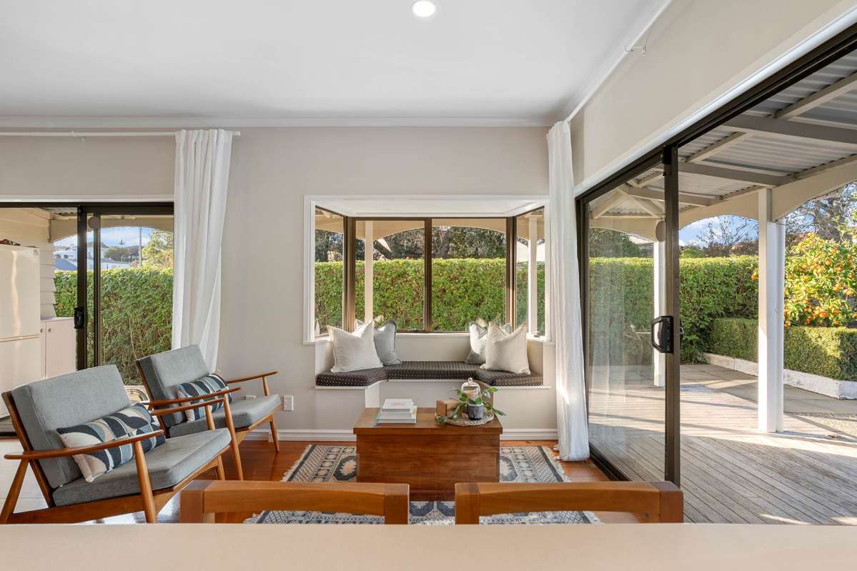514 Riddell Road_2