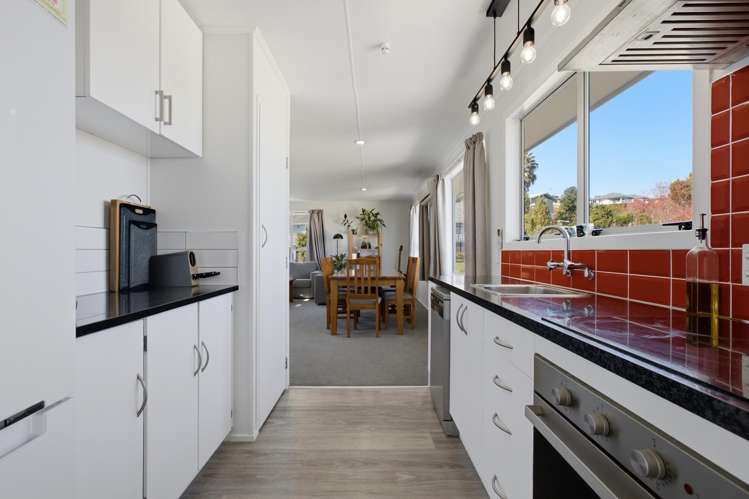 53 Westwood Street Bellevue_7