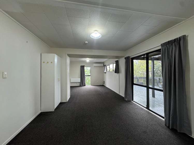 63 Santiago Crescent Unsworth Heights_3