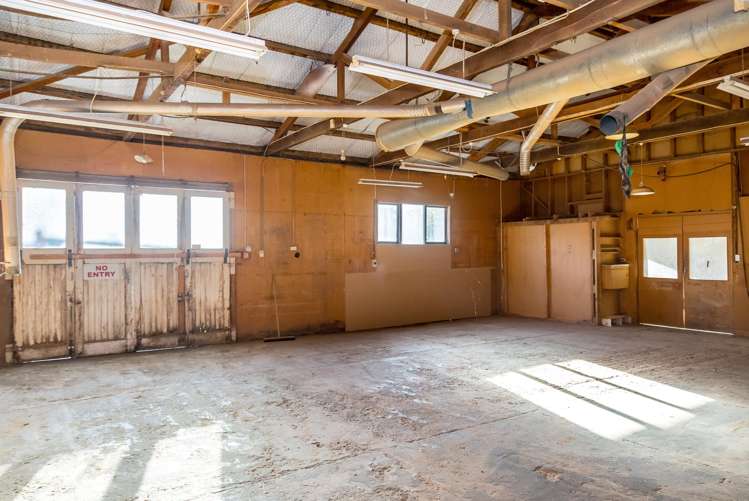 149 High Street South Carterton_14