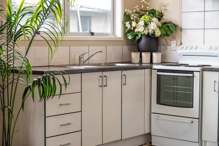 73b Saxbys Road Deanwell_10