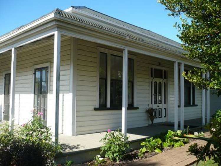 64 Shiel Street Reefton_14