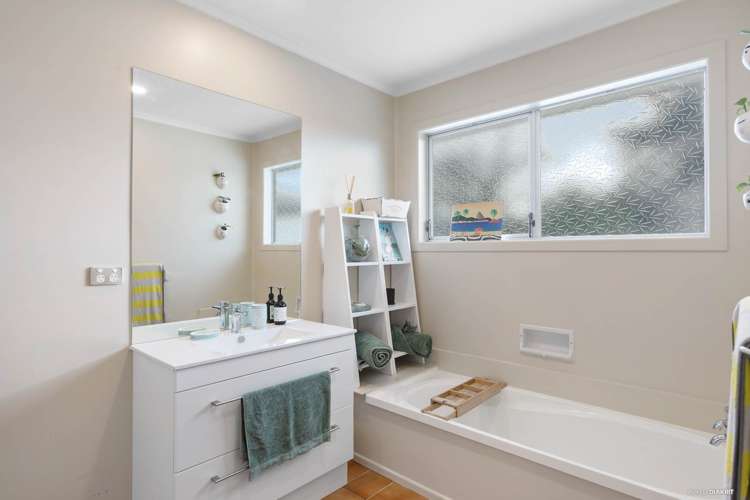 46 Totara Road Te Atatu Peninsula_11