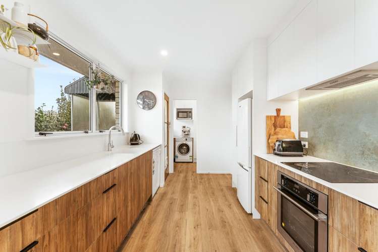 32 Upland Street Brookfield_10