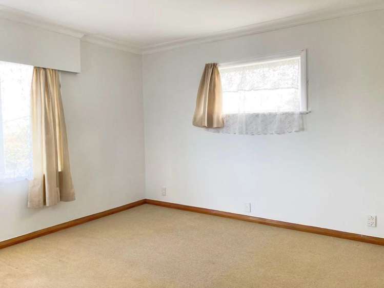 66 Roberts Road Te Atatu South_6