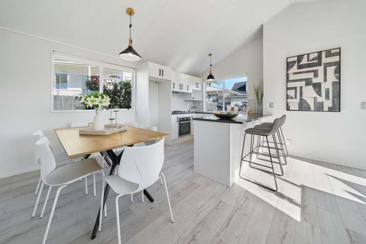 2/21 Kitewao Street Northcote_6