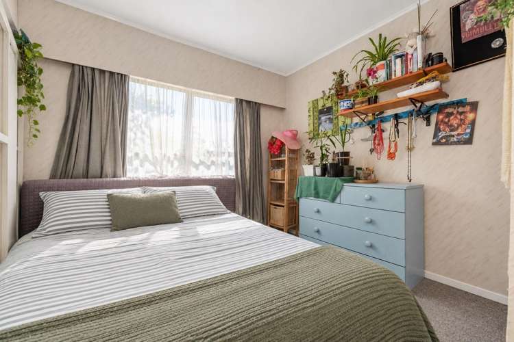 51 Clayton Avenue Otara_10