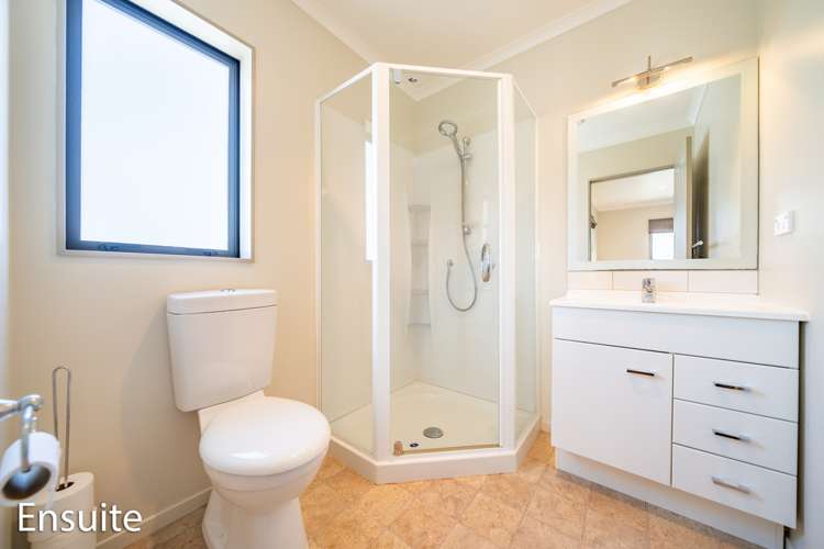 34 King Charles Drive Kingsley Heights_12