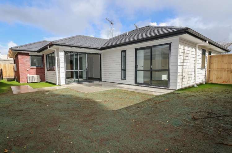 2/10 Morrison Crescent 1071_11