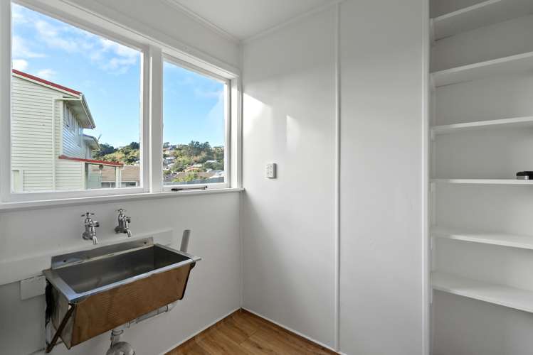 70-72 Waihemo Street Waitangirua_16