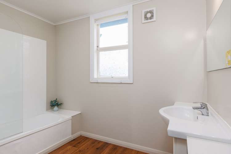 82 High Street Eketahuna_10