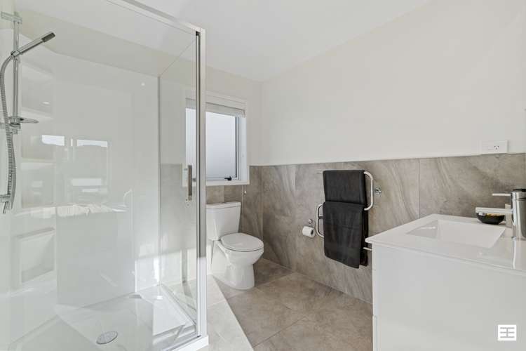 53 Awataha Crescent Pyes Pa_21