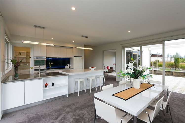 5d Vardon Way Waiwhakaiho_13