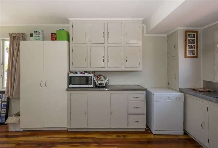 6 Edinburgh Crescent Redwoodtown_5