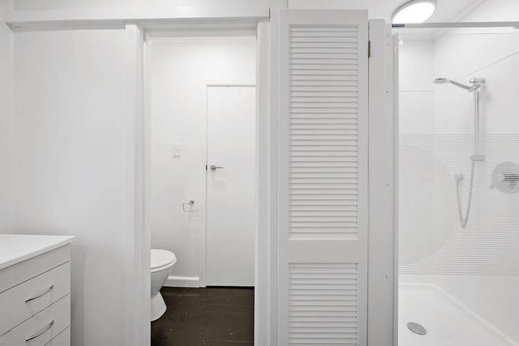 24 Godley Road Green Bay_10